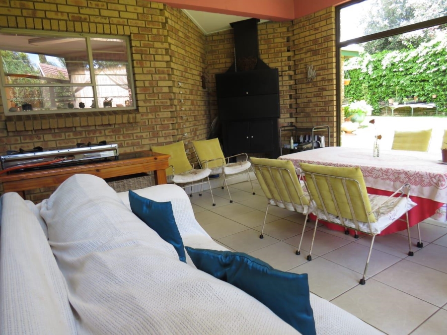 4 Bedroom Property for Sale in Edleen Gauteng