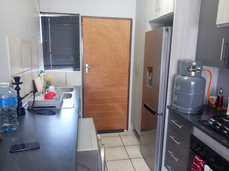 2 Bedroom Property for Sale in Pretoria North Gauteng