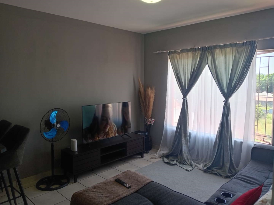 2 Bedroom Property for Sale in Pretoria North Gauteng