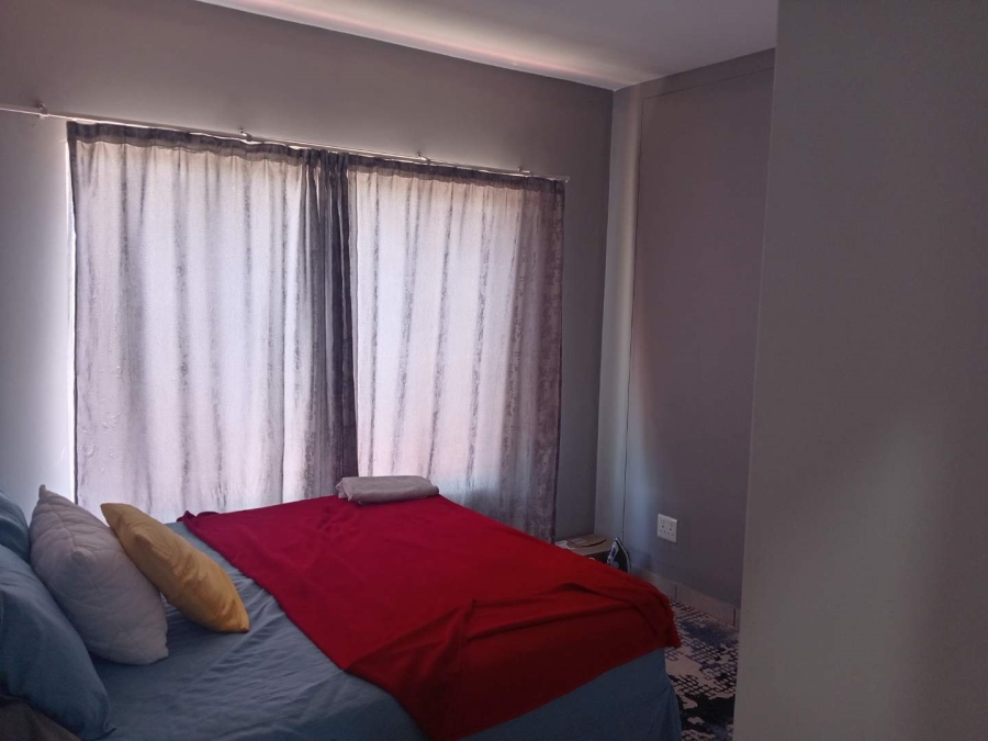 2 Bedroom Property for Sale in Pretoria North Gauteng