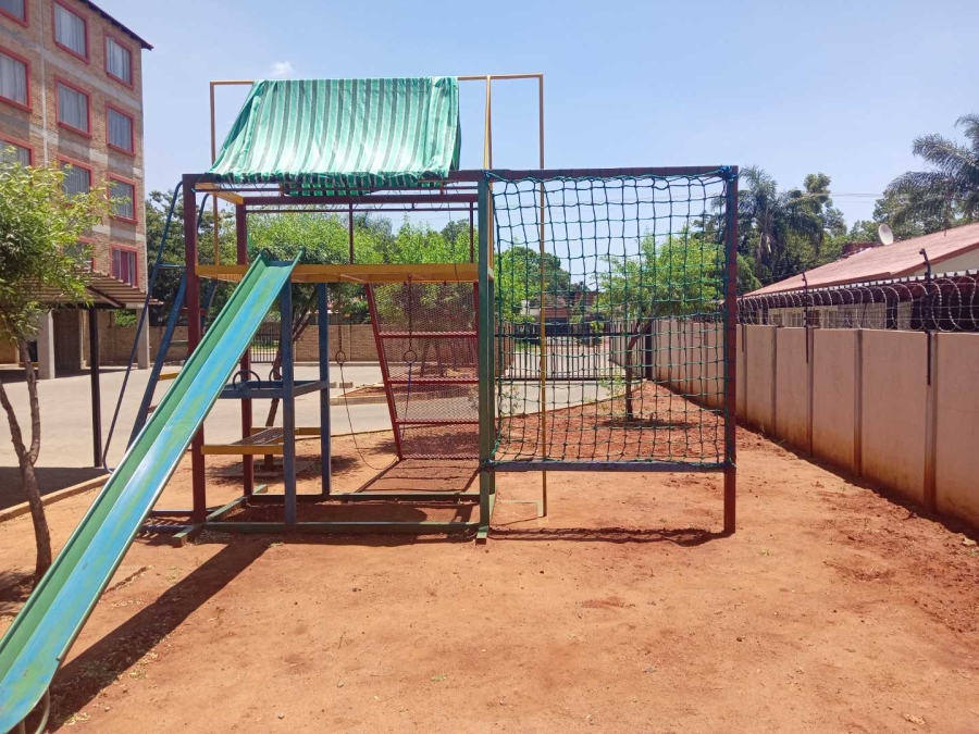 2 Bedroom Property for Sale in Pretoria North Gauteng