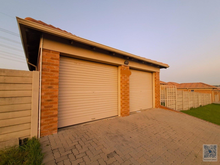 3 Bedroom Property for Sale in Thatch Hill Estate Gauteng