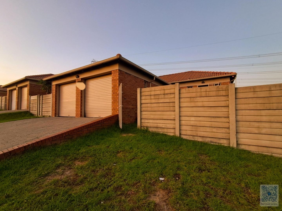 3 Bedroom Property for Sale in Thatch Hill Estate Gauteng