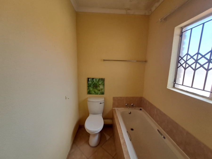 2 Bedroom Property for Sale in Olievenhoutbosch A H Gauteng