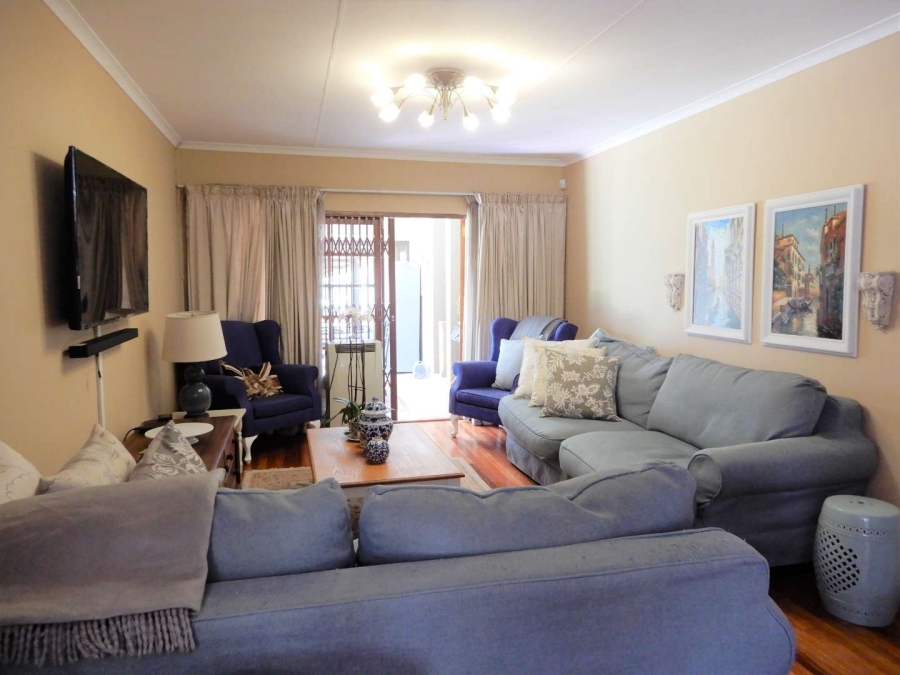 3 Bedroom Property for Sale in Eldoraigne Gauteng