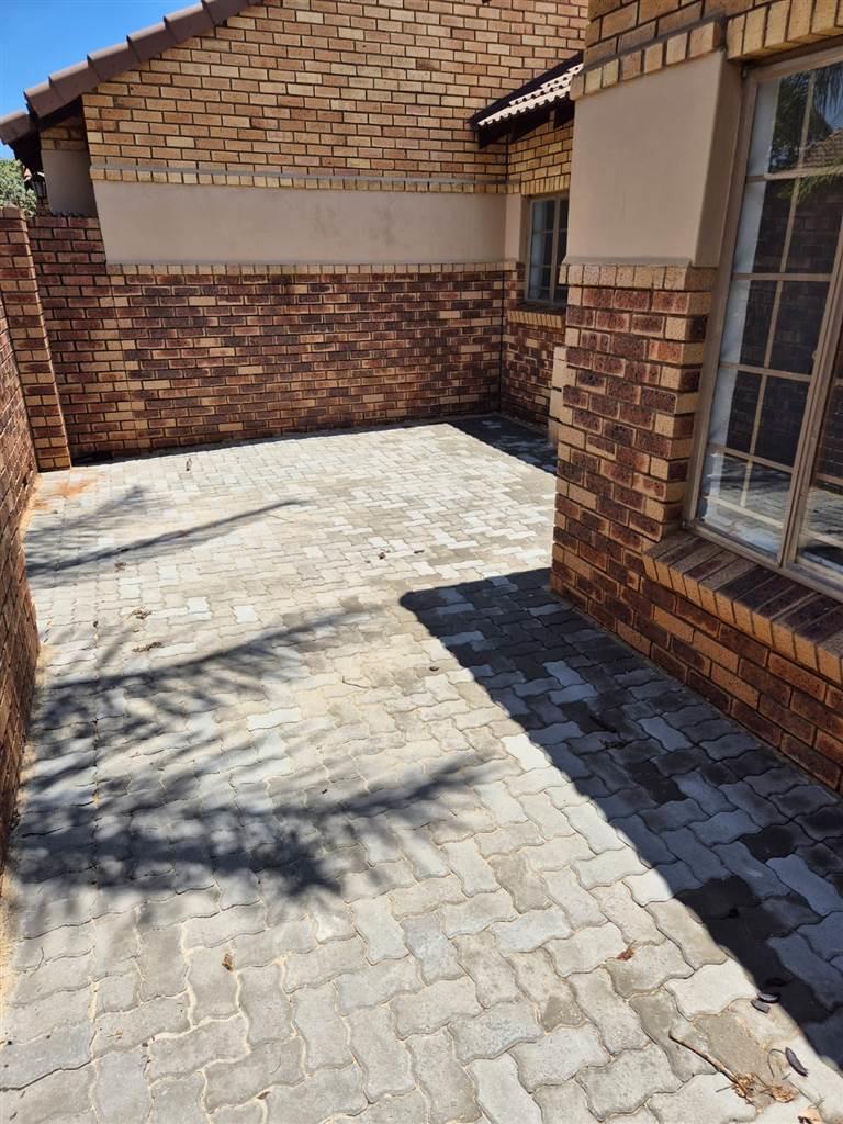 3 Bedroom Property for Sale in Equestria Gauteng