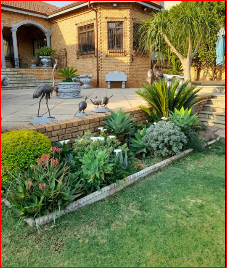 4 Bedroom Property for Sale in Rangeview Gauteng