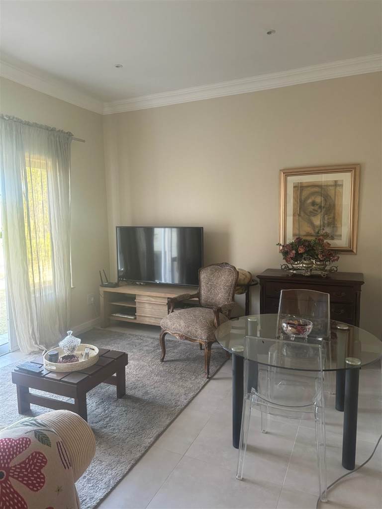 To Let 1 Bedroom Property for Rent in Atholl Gauteng