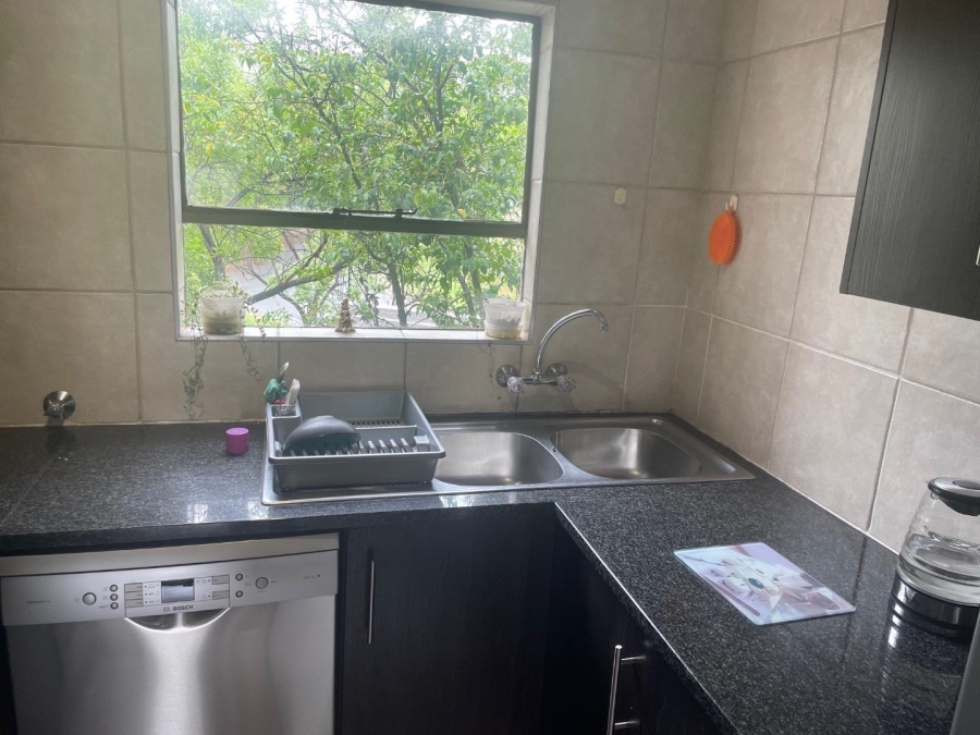 To Let 2 Bedroom Property for Rent in Morningside Gauteng