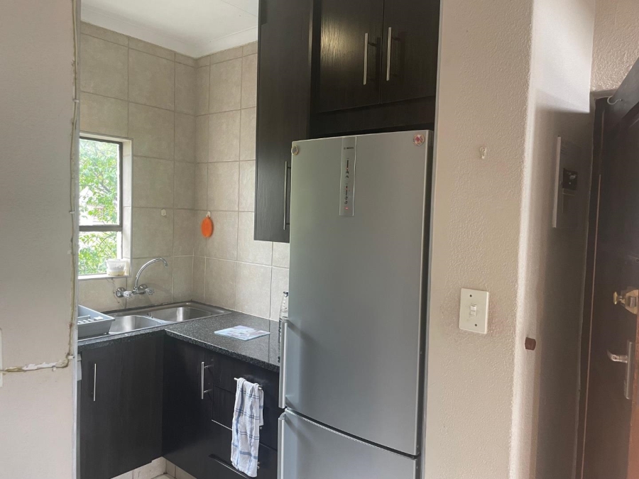 To Let 2 Bedroom Property for Rent in Morningside Gauteng