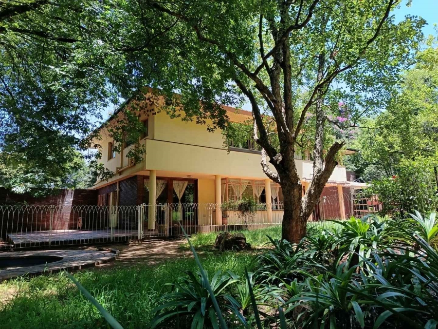 4 Bedroom Property for Sale in Birdhaven Gauteng