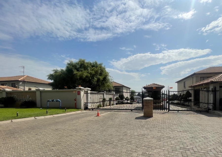 To Let 2 Bedroom Property for Rent in Meyersdal Gauteng