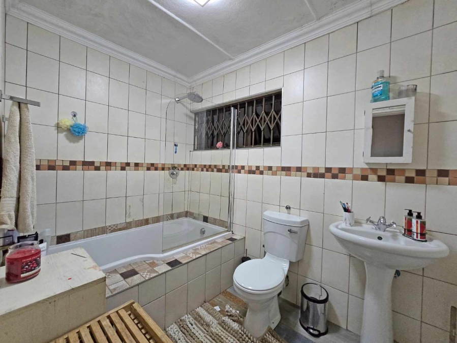 4 Bedroom Property for Sale in The Hill Gauteng