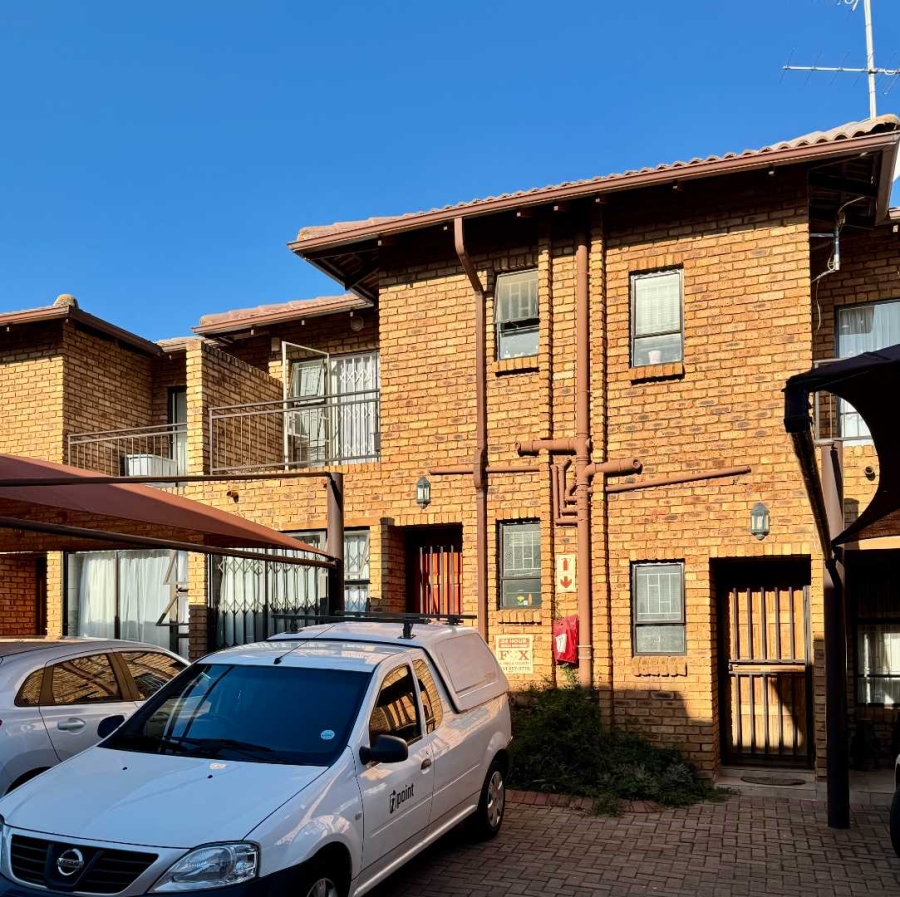 2 Bedroom Property for Sale in Florentia Gauteng