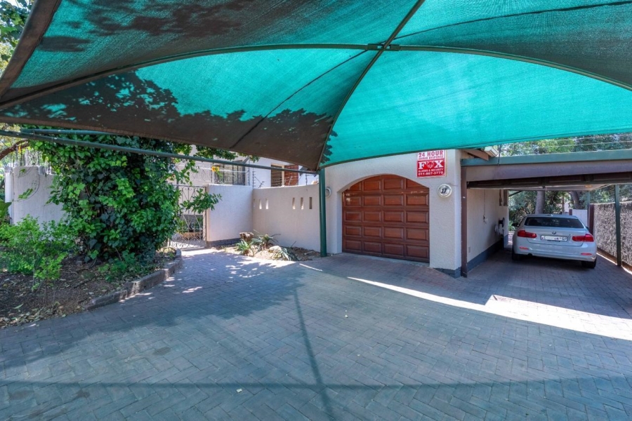 3 Bedroom Property for Sale in Glenvista Gauteng