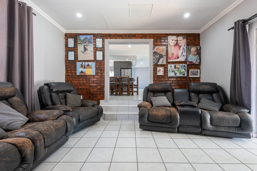 3 Bedroom Property for Sale in Bassonia Gauteng