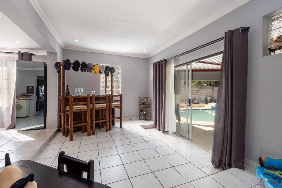 3 Bedroom Property for Sale in Bassonia Gauteng