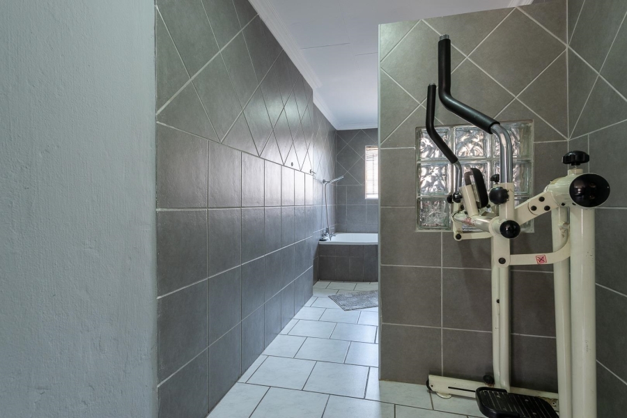 3 Bedroom Property for Sale in Bassonia Gauteng