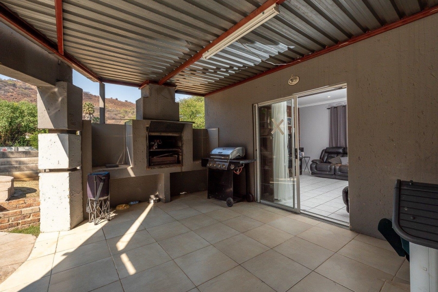 3 Bedroom Property for Sale in Bassonia Gauteng