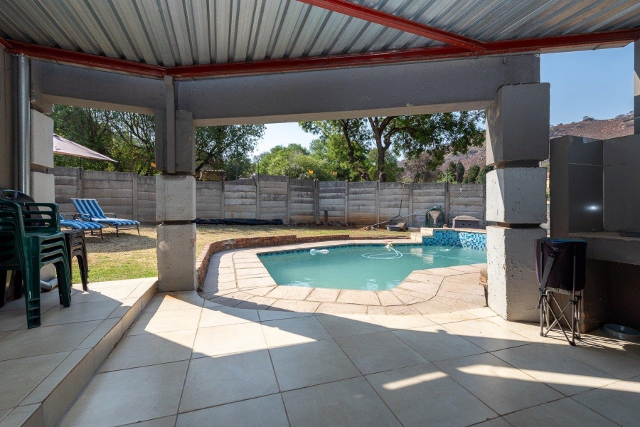 3 Bedroom Property for Sale in Bassonia Gauteng