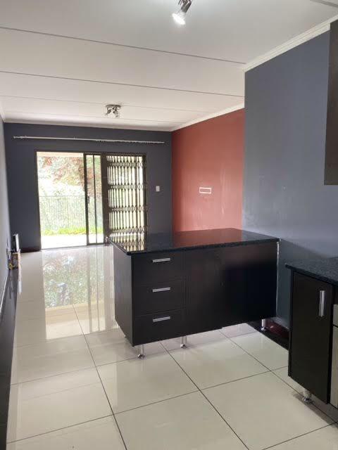 To Let 2 Bedroom Property for Rent in Noordwyk Gauteng