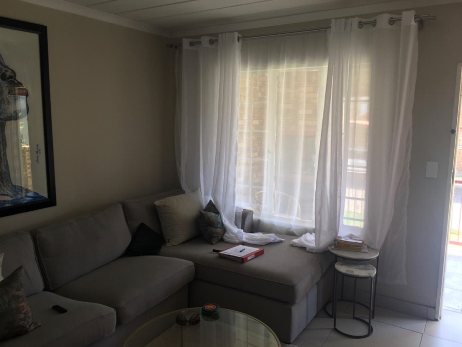 2 Bedroom Property for Sale in Noordwyk Gauteng