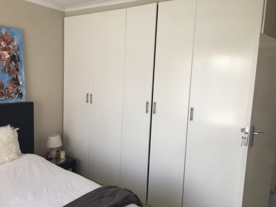 2 Bedroom Property for Sale in Noordwyk Gauteng