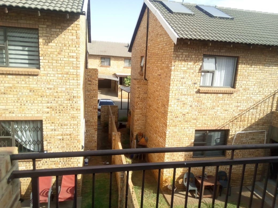 To Let 3 Bedroom Property for Rent in Benoni South Gauteng