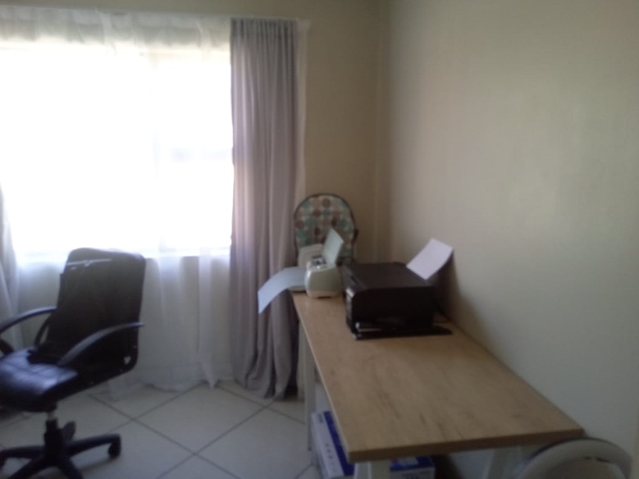 To Let 3 Bedroom Property for Rent in Benoni South Gauteng