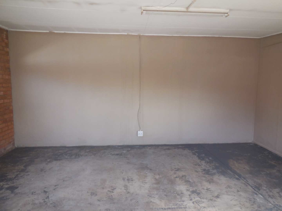 To Let 1 Bedroom Property for Rent in East Lynne Gauteng