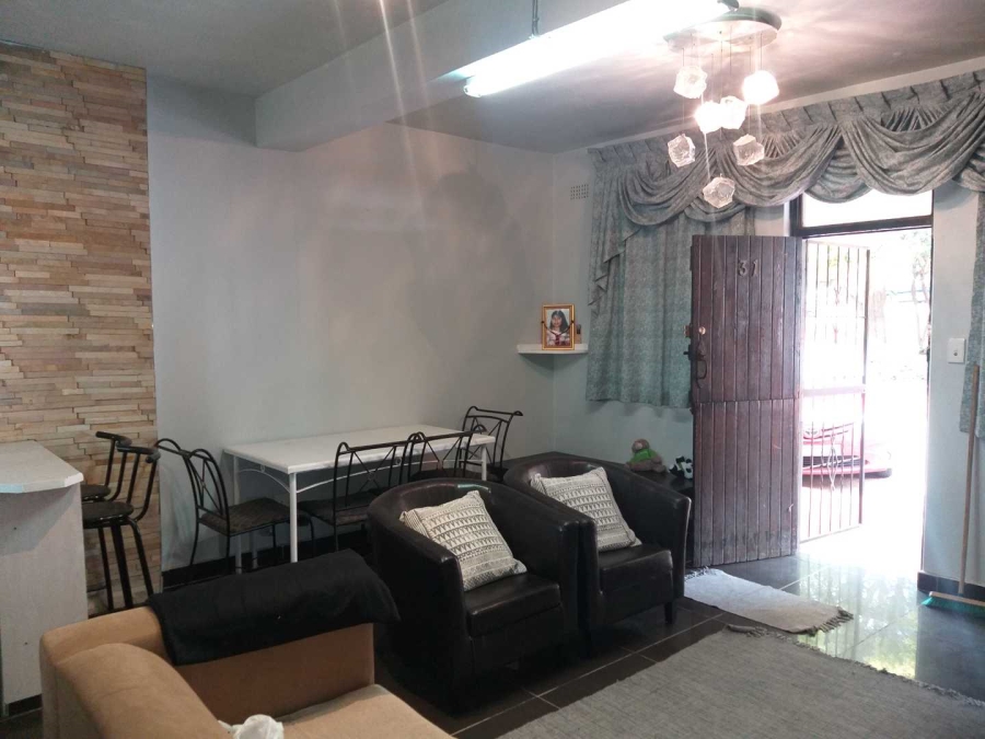 1 Bedroom Property for Sale in Albertville Gauteng