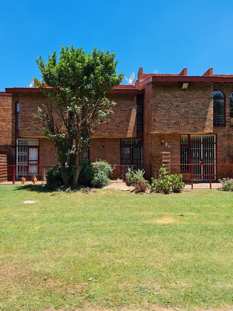 2 Bedroom Property for Sale in The Hill Gauteng