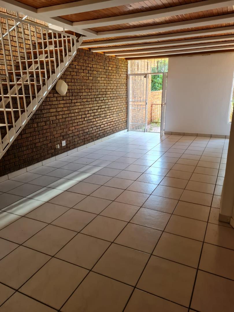 2 Bedroom Property for Sale in The Hill Gauteng