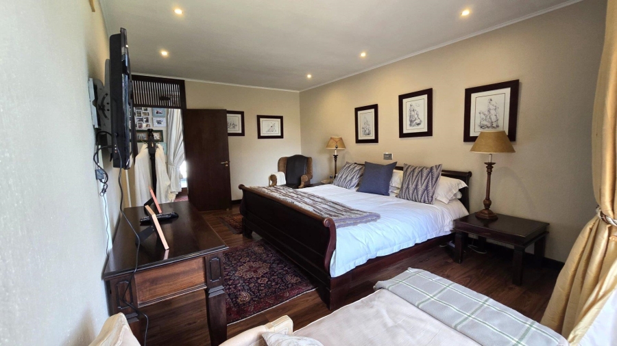 5 Bedroom Property for Sale in Alberante Gauteng