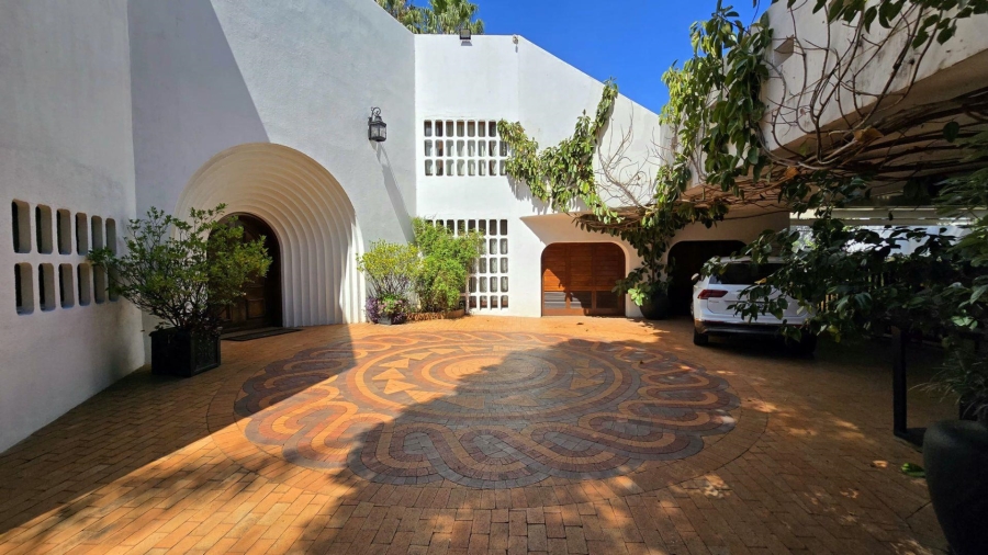 5 Bedroom Property for Sale in Alberante Gauteng