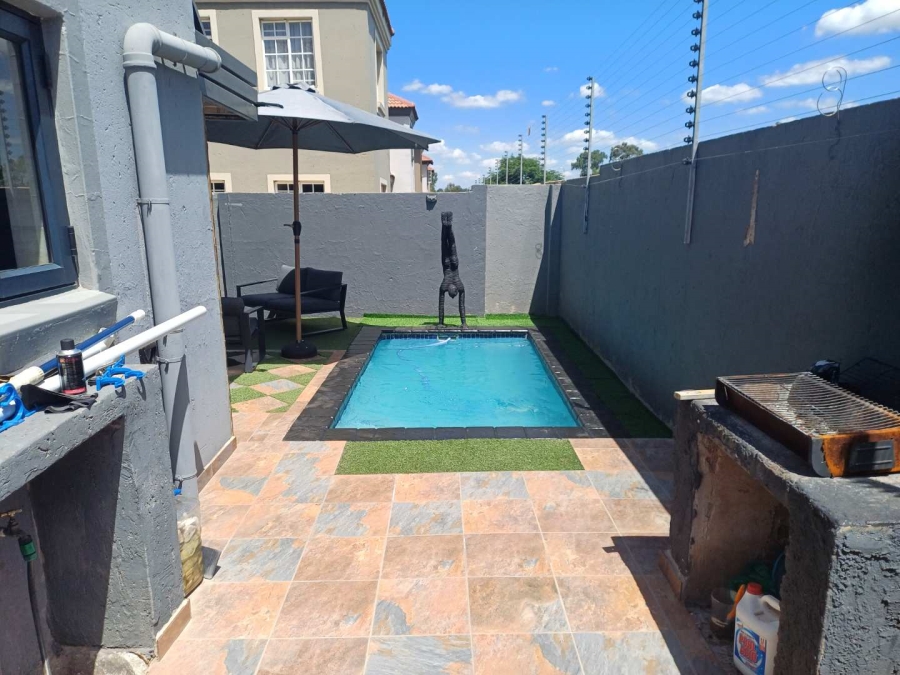 2 Bedroom Property for Sale in Brakpan North Gauteng