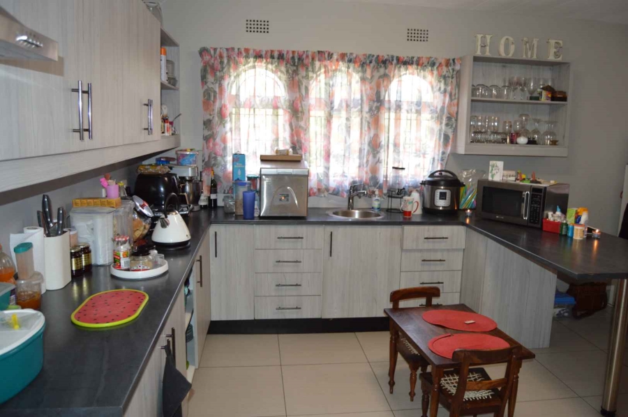 5 Bedroom Property for Sale in Randhart Gauteng