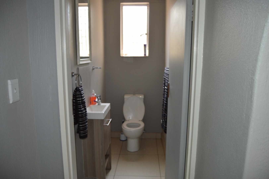 5 Bedroom Property for Sale in Randhart Gauteng