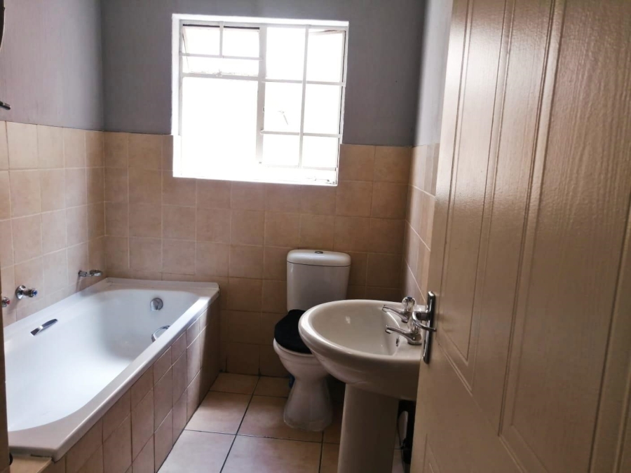 2 Bedroom Property for Sale in Benoni South Gauteng