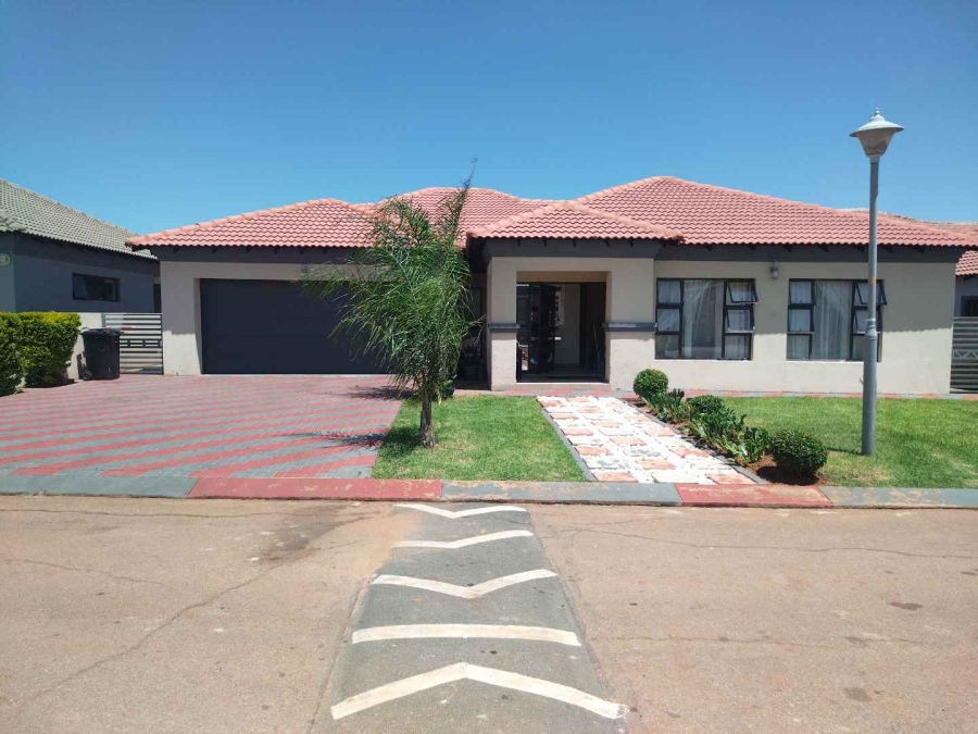 3 Bedroom Property for Sale in The Orchards Gauteng