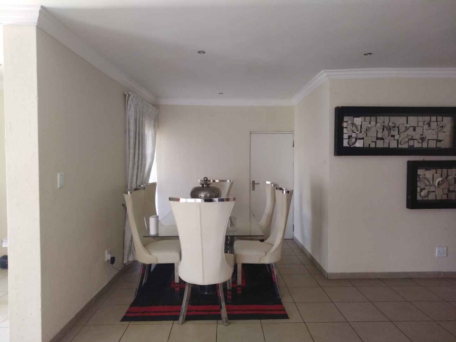 3 Bedroom Property for Sale in The Orchards Gauteng