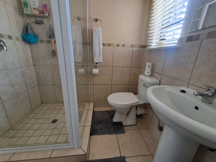 To Let 3 Bedroom Property for Rent in Kosmosdal Gauteng