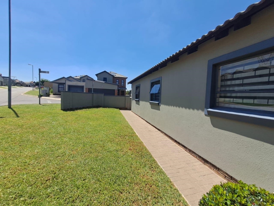 To Let 3 Bedroom Property for Rent in Kosmosdal Gauteng