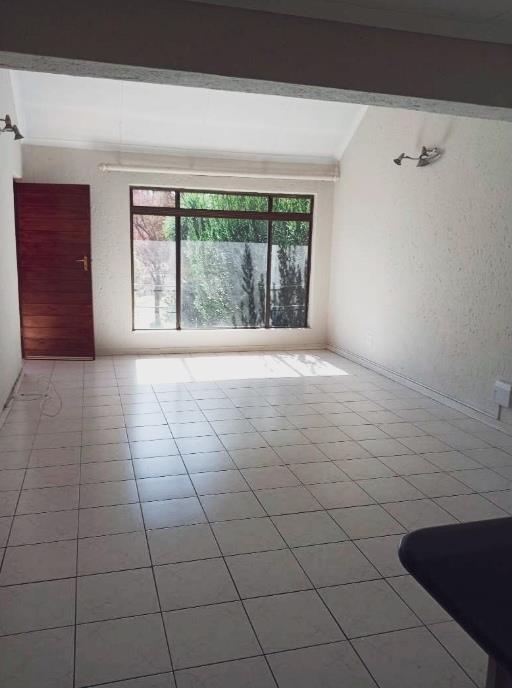 To Let 2 Bedroom Property for Rent in Bedfordview Gauteng