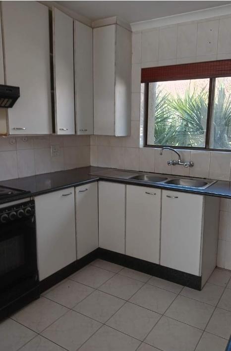 To Let 2 Bedroom Property for Rent in Bedfordview Gauteng