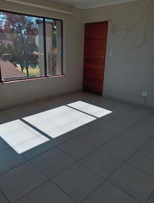 To Let 2 Bedroom Property for Rent in Bedfordview Gauteng