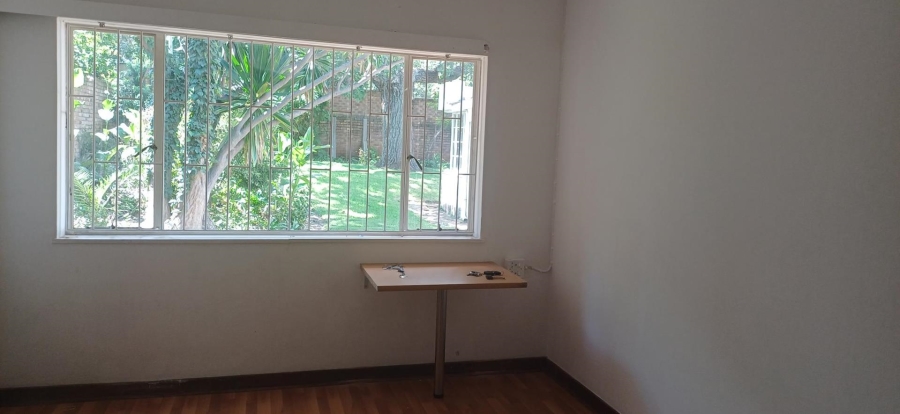 To Let 1 Bedroom Property for Rent in Emmarentia Gauteng