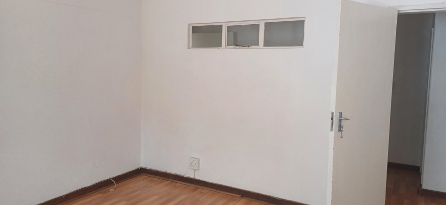 To Let 1 Bedroom Property for Rent in Emmarentia Gauteng