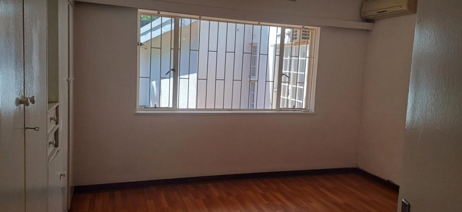 To Let 1 Bedroom Property for Rent in Emmarentia Gauteng