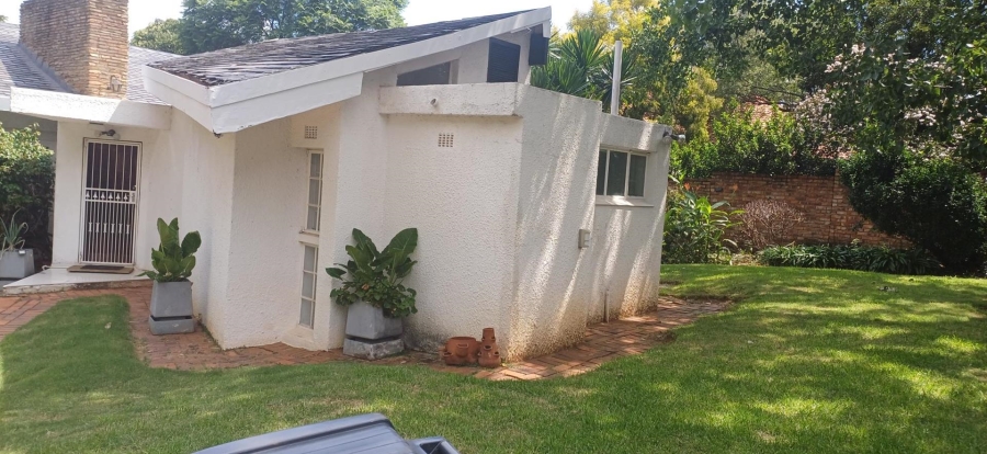 To Let 1 Bedroom Property for Rent in Emmarentia Gauteng